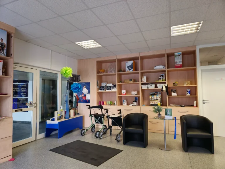 OrthoPoint Erlangen Warte– und Eingangsbereich